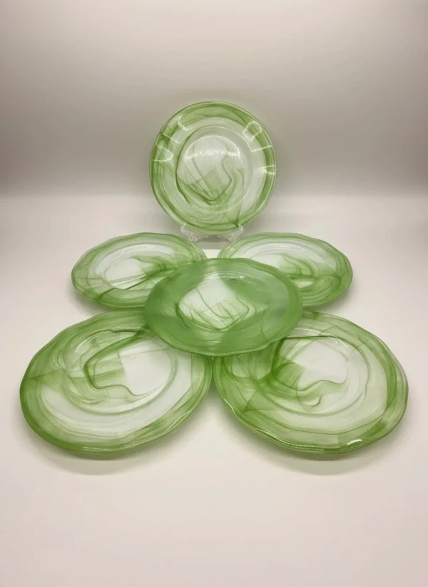 Zestaw 6 zielonych talerzy dekoracyjnych szkło artystyczne 34 cm