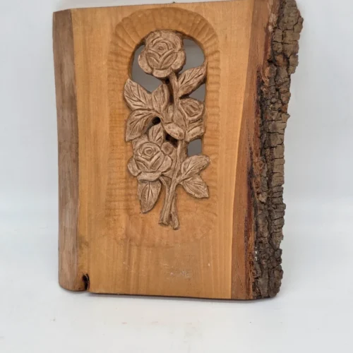 Płaskorzeźba z różami dekoracja ścienna 19x25 cm rustykalna