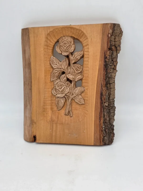 Płaskorzeźba z różami dekoracja ścienna 19x25 cm rustykalna