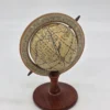 Mini globus vintage na drewnianej podstawie 19 cm Made in Hong Kong