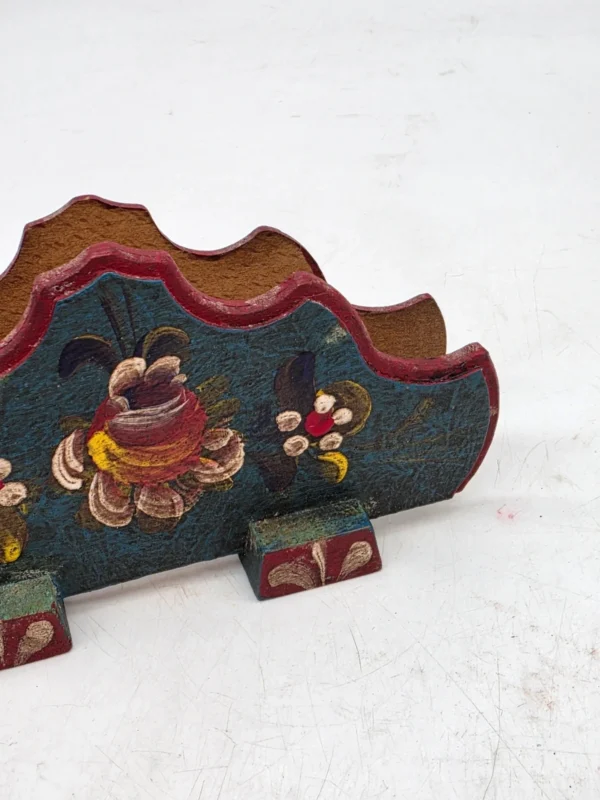 Drewniany serwetnik folk ręcznie malowany 15x8 cm vintage