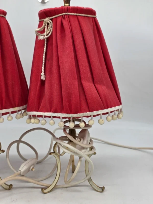 Para lampek stołowych vintage czerwone abażury z pomponami
