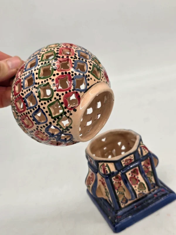 Ażurowy lampion ceramiczny kula 24 cm orientalna dekoracja ręcznie malowana