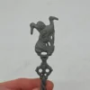 Cynowa łyżka dekoracyjna Volendam Holandia scenka rodzajowa 22 cm