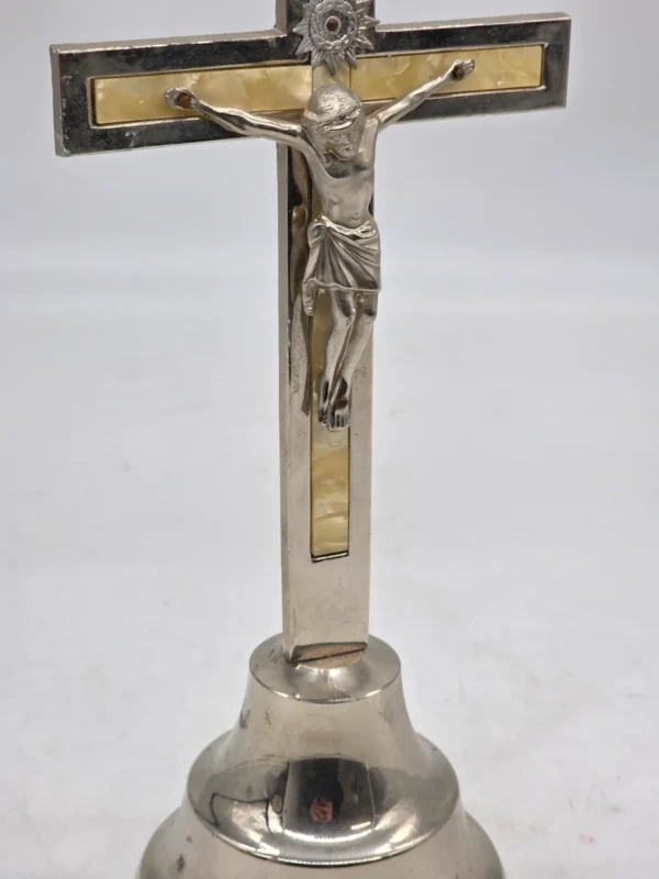 Krzyż stojący crucyfiks masa perłowa Niemcy 29 cm Arma Christi