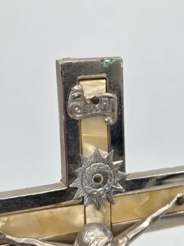Krzyż stojący crucyfiks masa perłowa Niemcy 29 cm Arma Christi