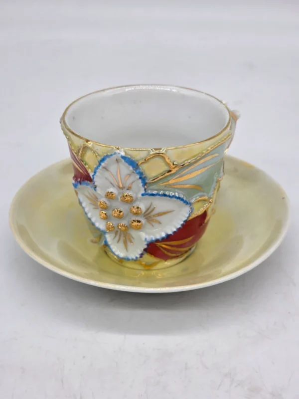 Kolekcjonerska filiżanka ze spodkiem porcelana relief Zum Andenken pamiątkowa