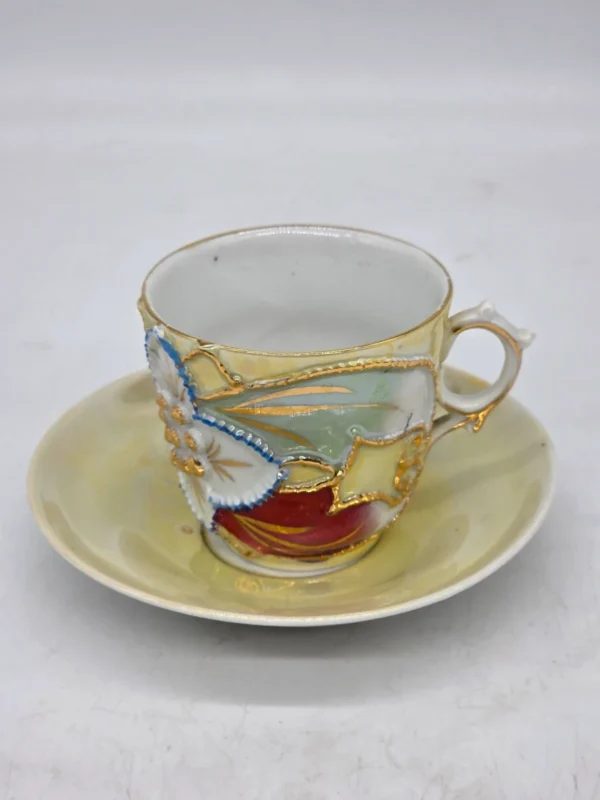 Kolekcjonerska filiżanka ze spodkiem porcelana relief Zum Andenken pamiątkowa