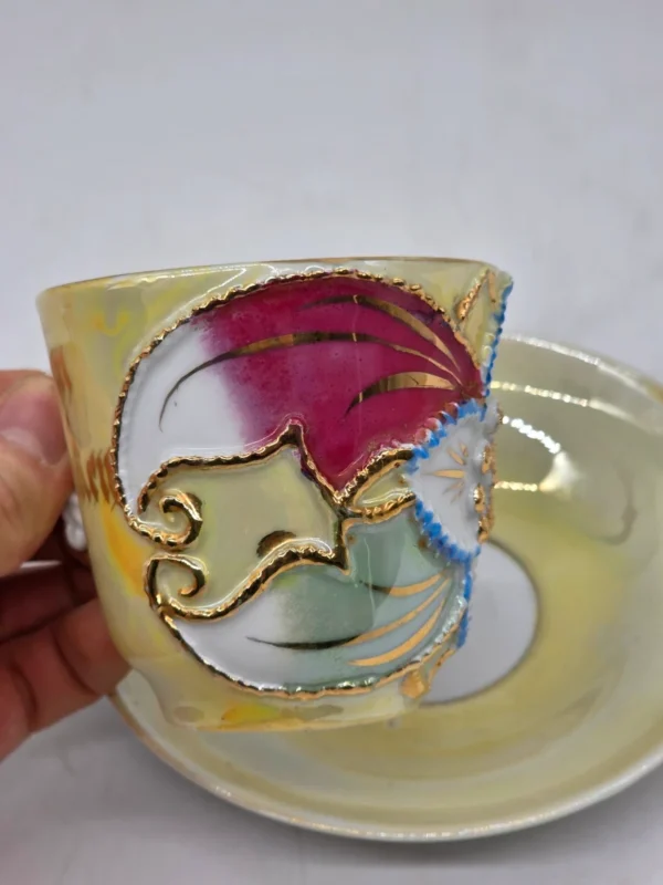 Kolekcjonerska filiżanka ze spodkiem porcelana relief Zum Andenken pamiątkowa
