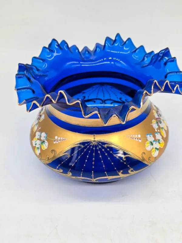 Wazon patera szkło kobaltowe Bohemia złocenia wysoka emalia kwiaty 20 cm