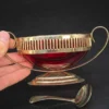 Sosjerka konfituriera rubinowa w złotej oprawie z łyżeczką 18 cm