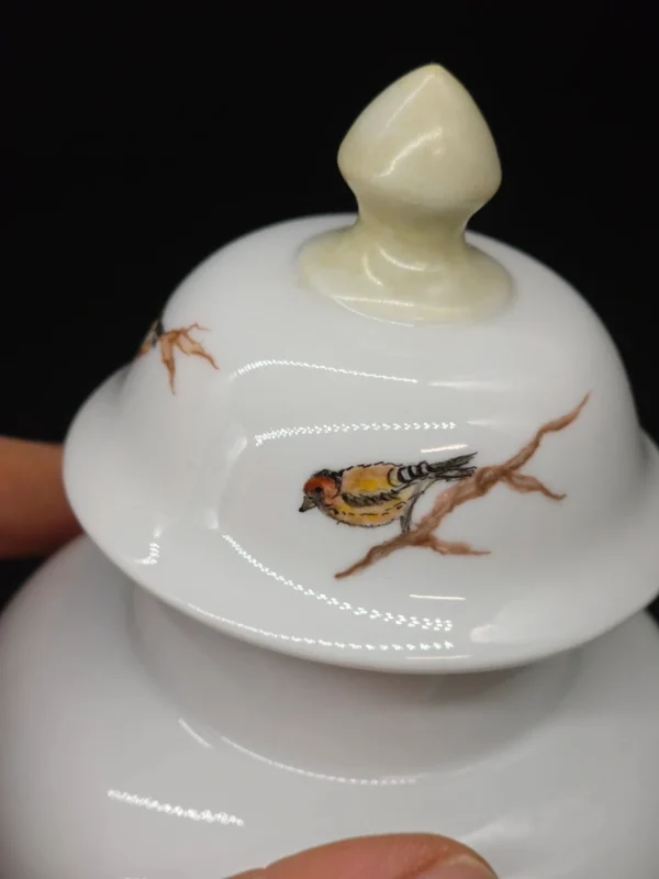 Porcelanowa waza z pokrywką motyw ptaka Szczygieł 24 cm