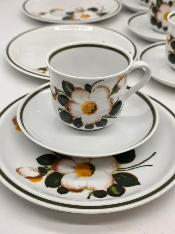 Winterling Röslau Bavaria porcelanowy zestaw śniadaniowy 4 osoby 12 el