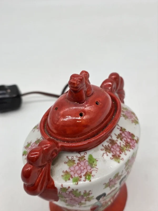 Japońska lampa porcelanowa zapachowa Gejsze Pies Fu styl Kutani