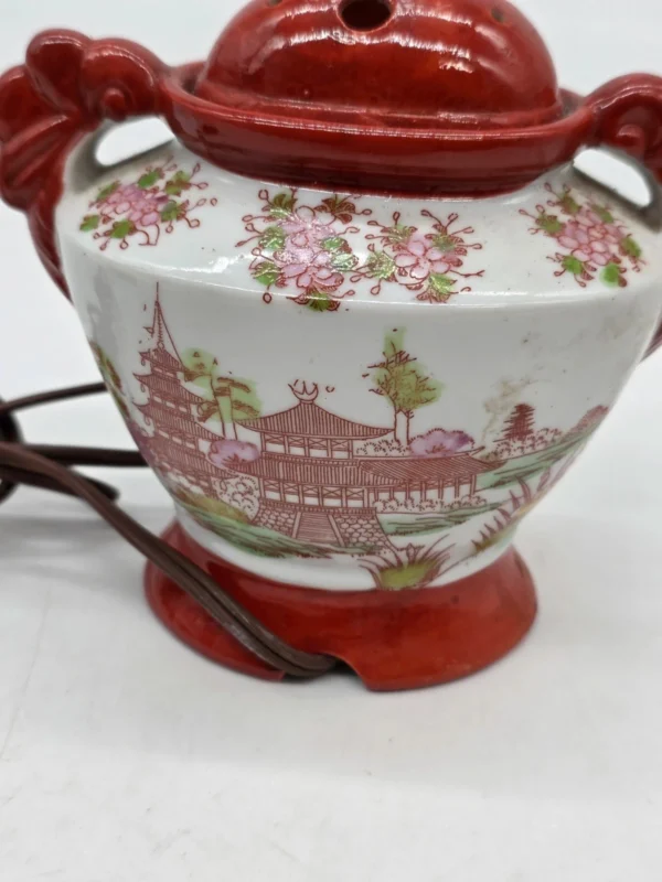 Japońska lampa porcelanowa zapachowa Gejsze Pies Fu styl Kutani