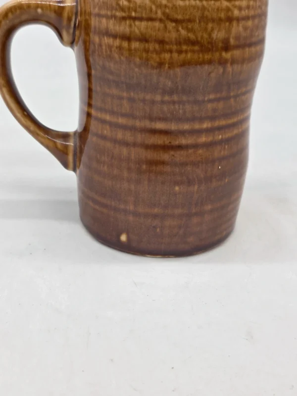 Niemiecki kufel ceramiczny vintage studio pottery brązowy 15 cm