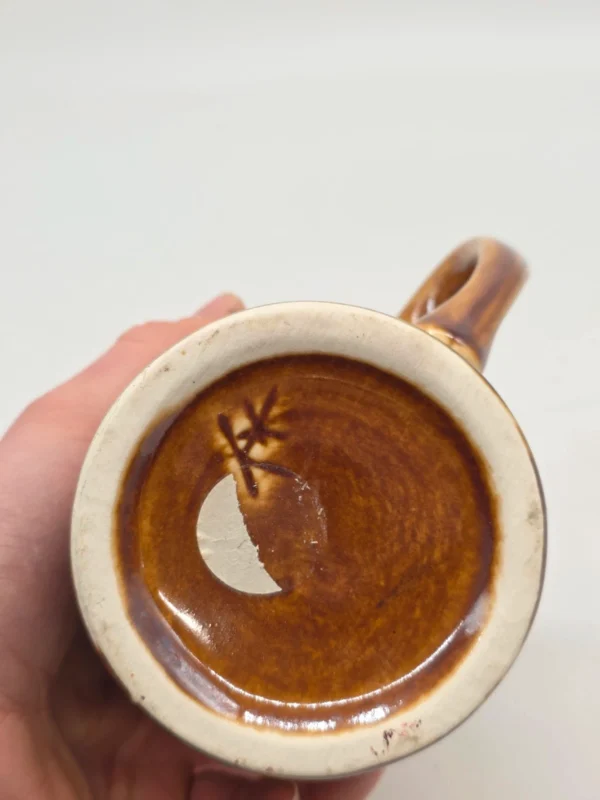 Niemiecki kufel ceramiczny vintage studio pottery brązowy 15 cm