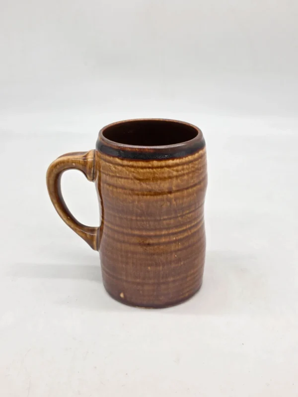 Niemiecki kufel ceramiczny vintage studio pottery brązowy 15 cm