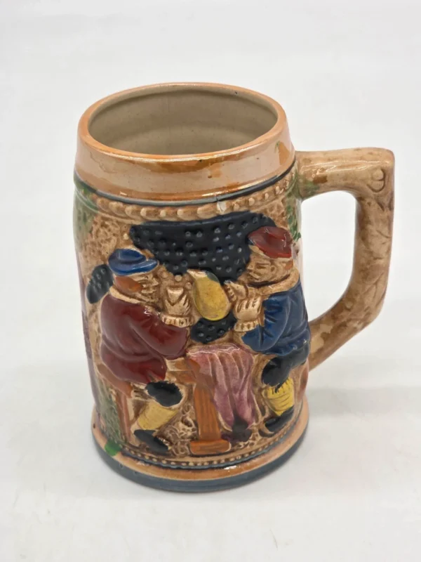 Ceramiczny kufel biesiadny scenka rodzajowa relief vintage 11 cm