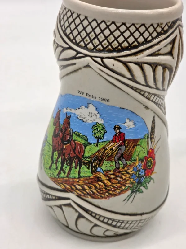 Kufel ceramiczny kolekcjonerski WF Rohr 1986 relief scenka orka 17 cm
