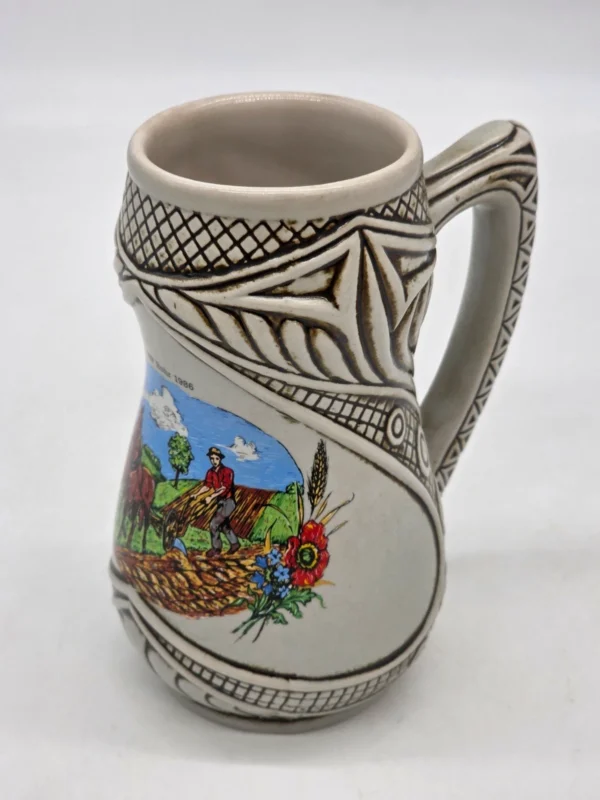 Kufel ceramiczny kolekcjonerski WF Rohr 1986 relief scenka orka 17 cm