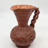 Ręcznie rzeźbiony dzbanek ceramiczny warkoczowe ucho studio pottery 21 cm