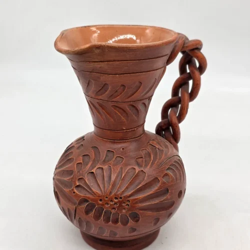 Ręcznie rzeźbiony dzbanek ceramiczny warkoczowe ucho studio pottery 21 cm