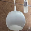 Lampa wisząca biała szklany klosz melon minimalistyczna retro 14 cm