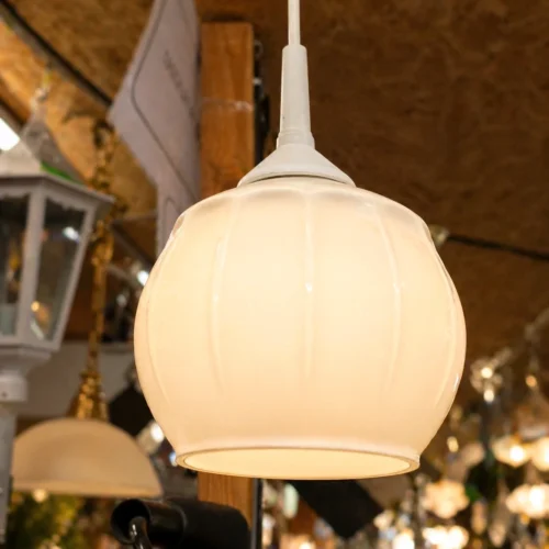 Lampa wisząca biała szklany klosz melon minimalistyczna retro 14 cm