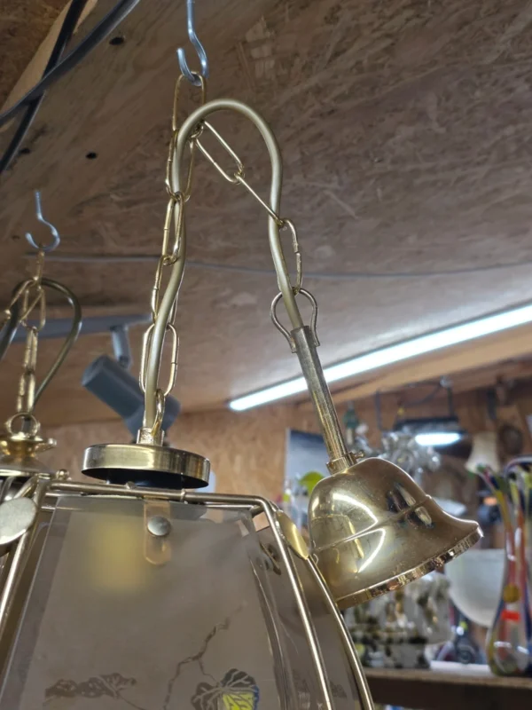 Lampa wisząca vintage złota szklane panele motyw roślinny 19 cm