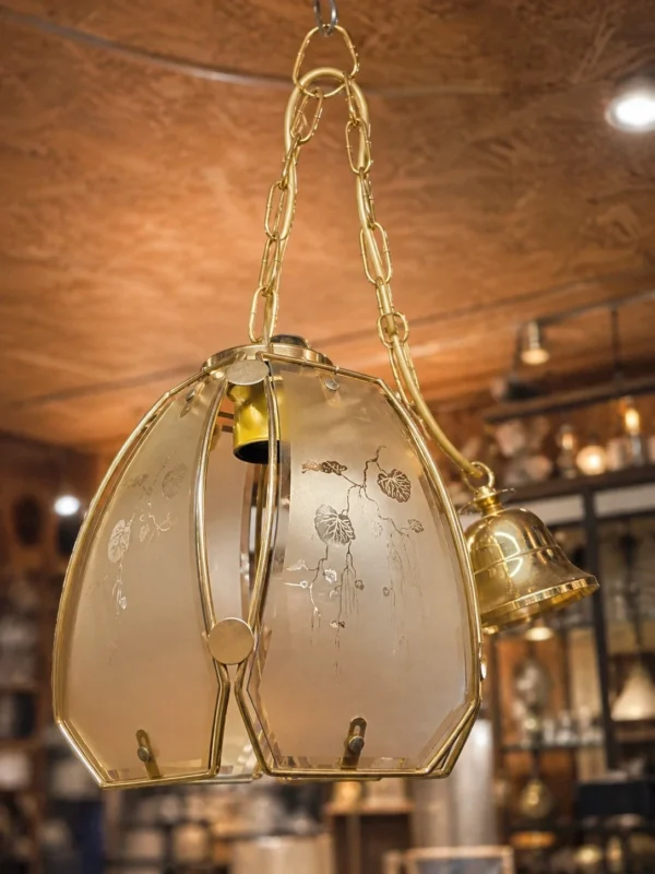Lampa wisząca vintage złota szklane panele motyw roślinny 19 cm