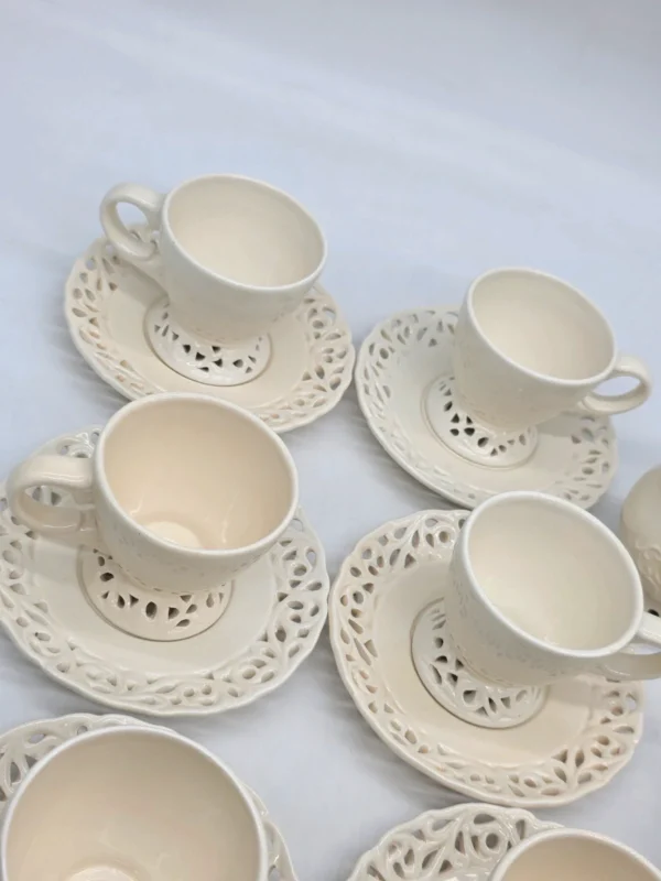 Serwis kawowy Villa Loca 6 osób kremowy ażurowy Shabby Chic