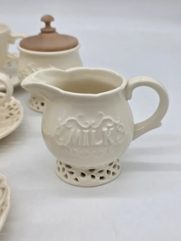 Serwis kawowy Villa Loca 6 osób kremowy ażurowy Shabby Chic
