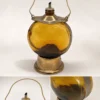 Mosiężna karafka pozytywka Helan Gar miodowe szkło vintage 28 cm