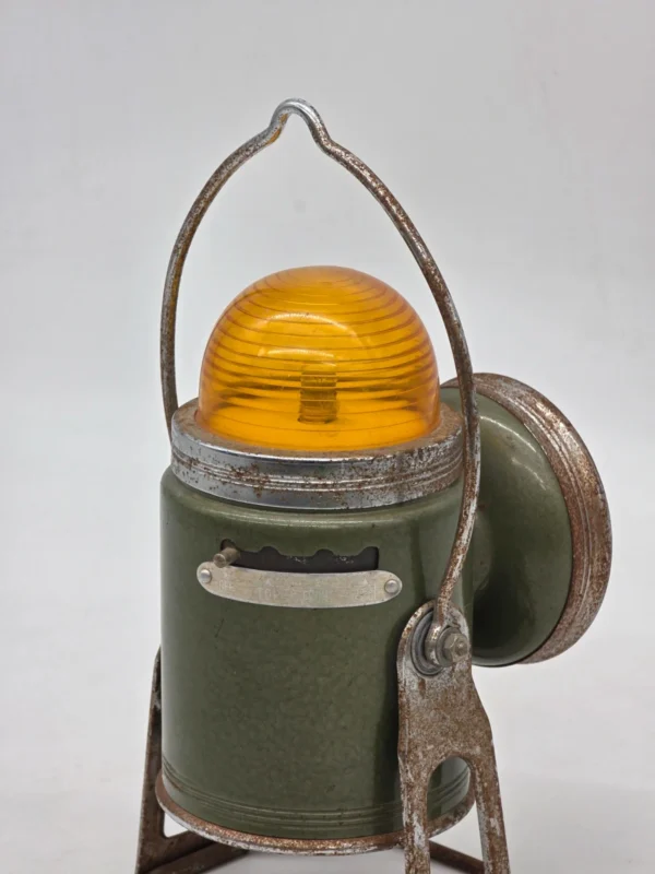 Stara lampa sygnałowa British Empire Hong Kong loft vintage
