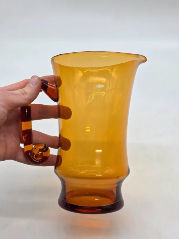Skandynawski dzbanek Handcraft szkło artystyczne bursztynowe 20 cm