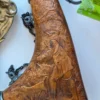 Luksusowa prochownica myśliwska – Rzeźba w litym drewnie – Unikat!