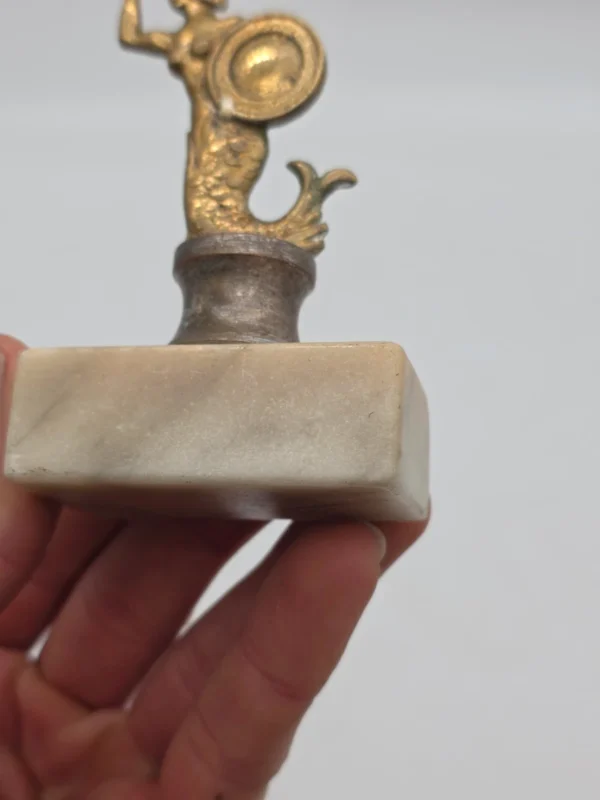 Stara figurka Syrenka Warszawska mosiądz kamienna podstawa 11 cm