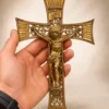 Stary krzyż ścienny pasyjka ażurowy mosiądzowany 23x15 cm