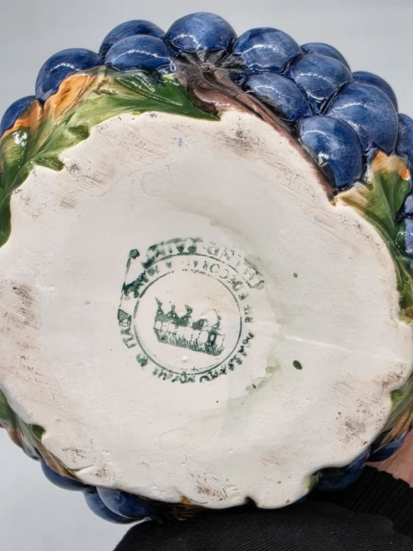 Ceramiczny dzbanek Winogrona Bassano Italy ręcznie malowany 20 cm 1.5 l
