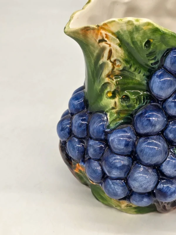 Ceramiczny dzbanek Winogrona Bassano Italy ręcznie malowany 20 cm 1.5 l