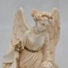 Figurka Anioł Stróż z dzieckiem alabaster patynowany Grecja 21 cm