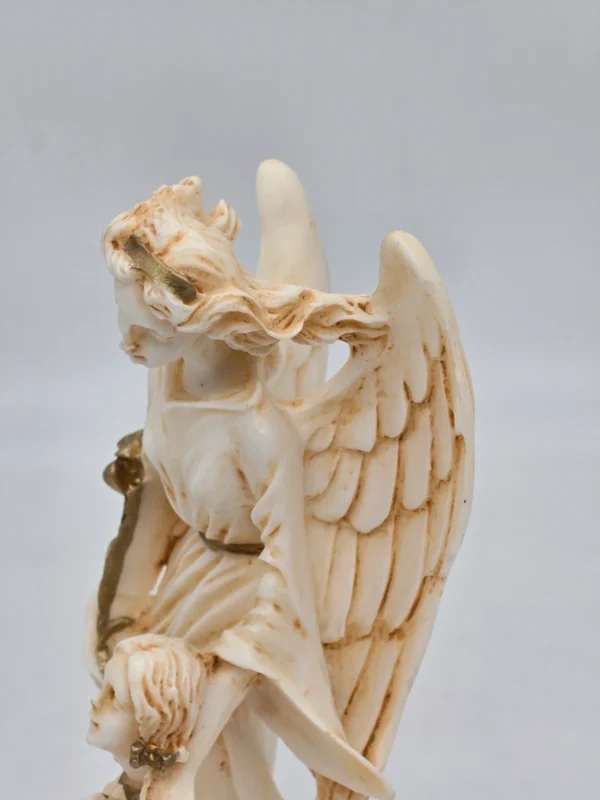 Figurka Anioł Stróż z dzieckiem alabaster patynowany Grecja 21 cm