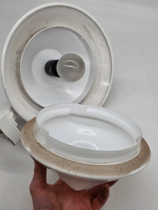 Designerski kinkiet zewnętrzny BEGA 8328 elewacyjny lampa retro space age