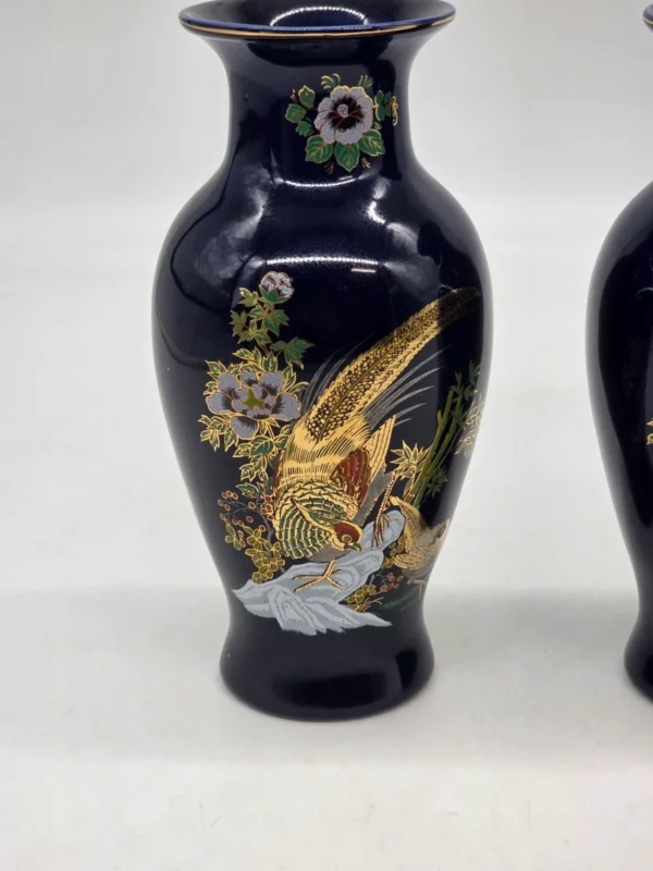 Para kobaltowych wazonów złote bażanty sygnatura China porcelana