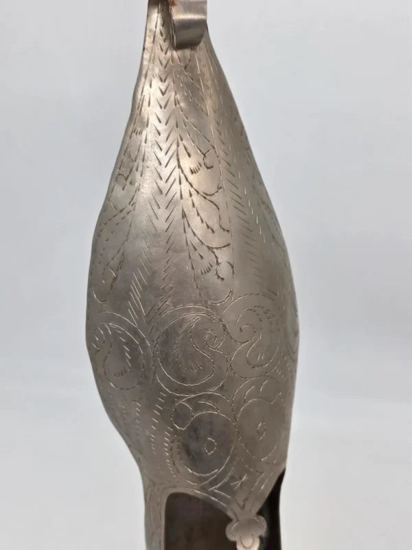 Mosiężna patera but turecki gondola na nodze grawer orient wys 42 cm