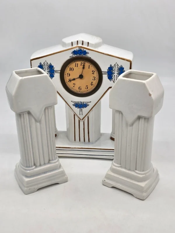 Francuski zegar kominkowy Art Deco ceramika niebieskie róże France 28 cm
