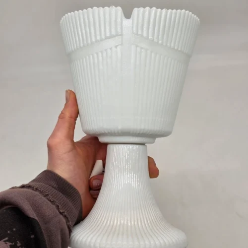 Duży kielich patera z białego szkła mlecznego ryflowany huta 25 cm