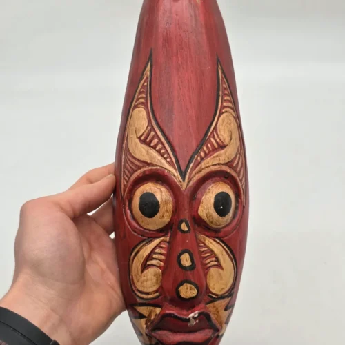 Ręcznie rzeźbiona drewniana figurka konik morski fasetowana rzeźba 26 cm