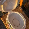 Włoska waza ceramiczna z pokrywą majolika Bassano kwiaty 3D 40x36 cm